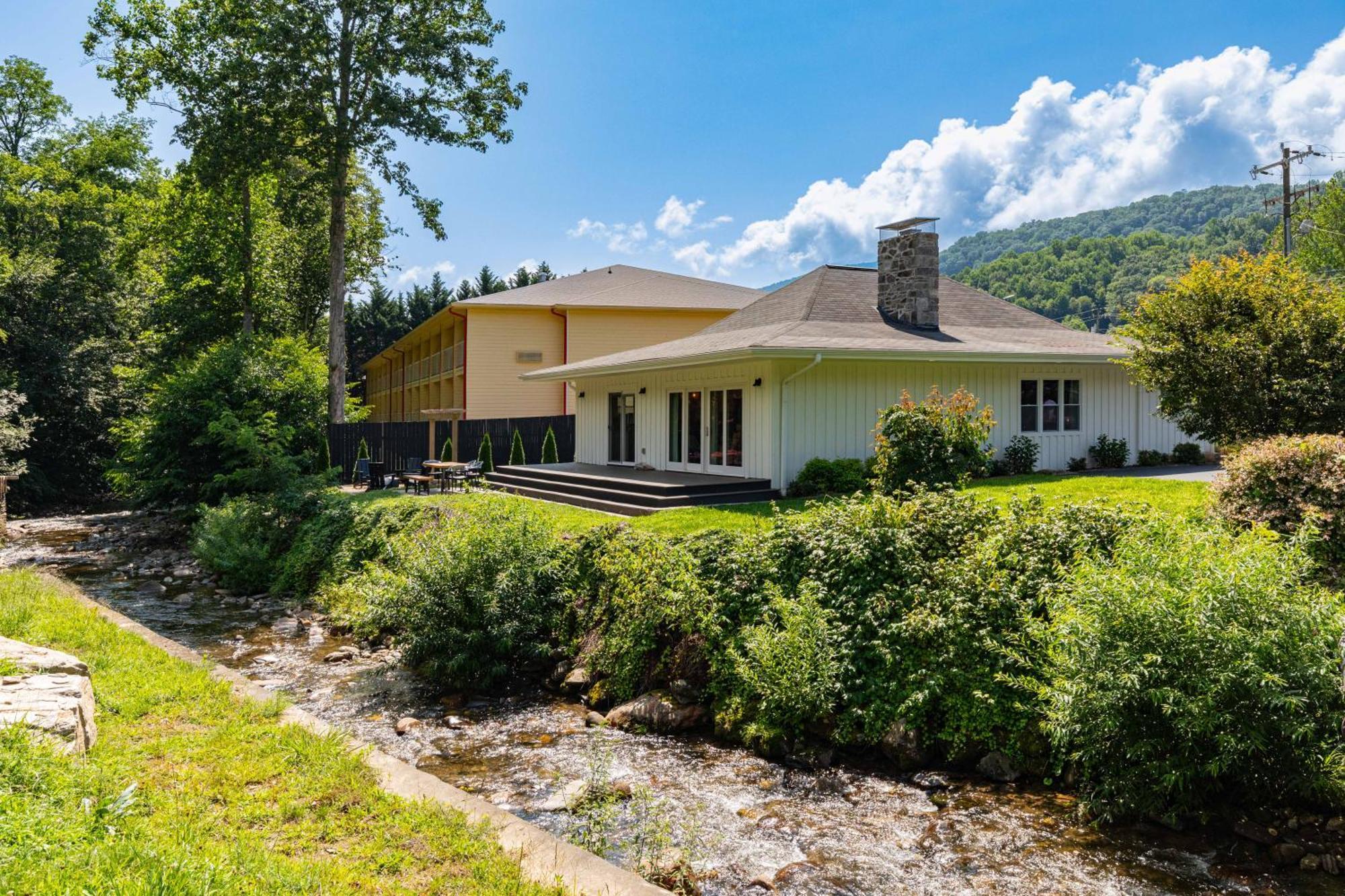 Dogwood Boutique Motel Maggie Valley Dış mekan fotoğraf